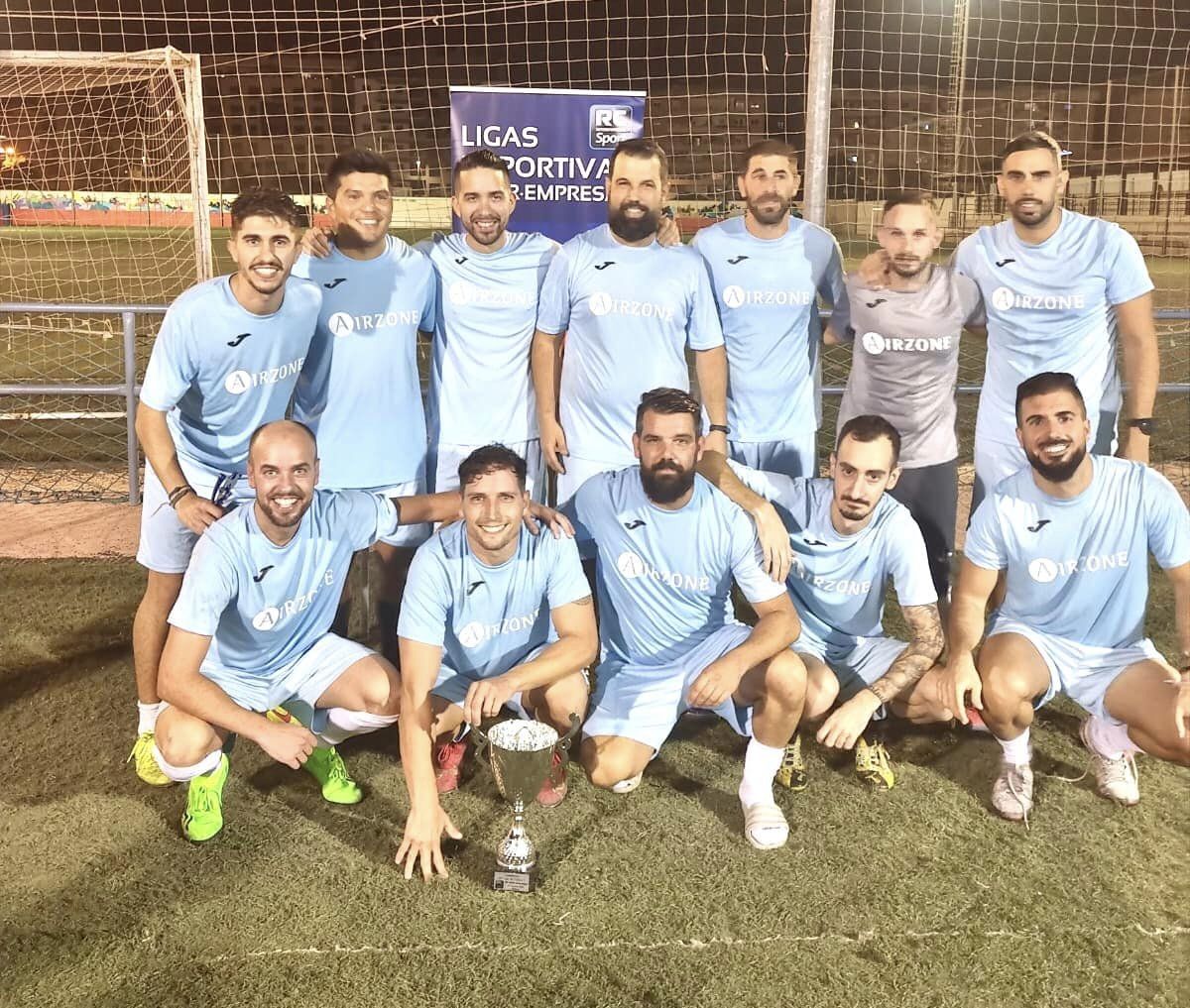 ALTRA campeón de la 35 edición de la Liga de Fútbol 7 RC Interempresas de Primavera 2022 en Malaga 